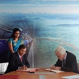 Sri Lanka‘s Permanent Representative to the UN in Geneva Ambassador Ravinatha Aryasinha and the Director General of CERN, Mr. Rolf-Dieter Heurer,  signed an “Expression of Interest’ (EOI) Agreement to begin cooperation between CERN and the scientific community in Sri Lanka, on Thursday, 25 June 2015 at the CERN Headquarters in Geneva. Dr. Rüdiger Voss, Head of International Relations CERN, Mrs. Samantha Jayasuriya, Deputy Permanent Representative and Ms. Dilini Gunasekera, Second Secretary of the Sri Lanka Permanent Mission, were associated in the ceremony.